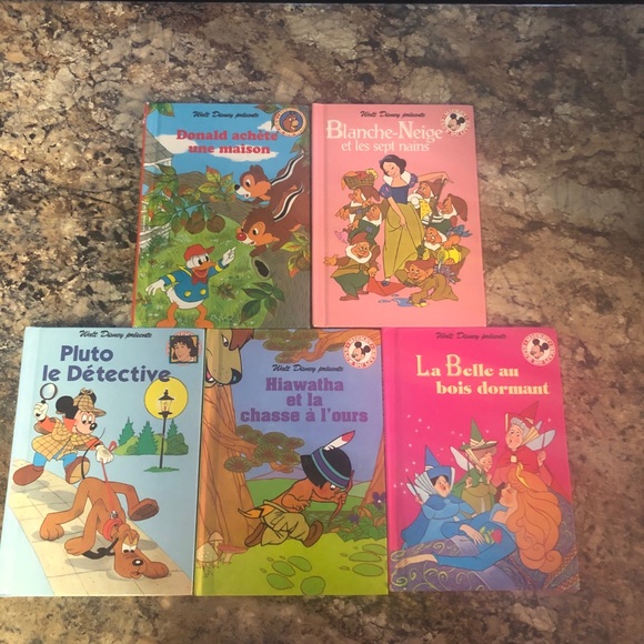 Vintage Disney French books